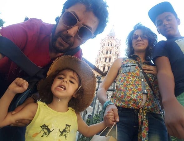 صور الممثل المغربي سعيد باي رفقة ابنائه و زوجته 9