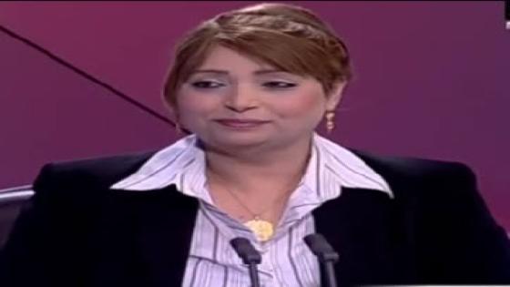 الفنانة فاطمة تحيحيت تزوجت في 8 من عمري بشيخ دون علمي أوناديه “با جدي”