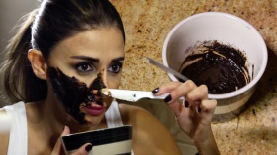 جبت ليكم وصفة النسكافيه لي دايرة ضجة فاليوتيوب كترجع لوجه بلارة صافية والجسم كيشعل