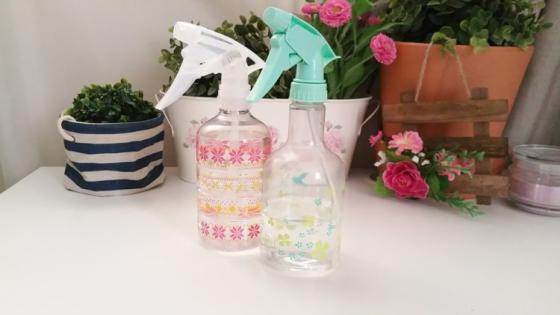 خلطة ماء الزهر والزيوت الاساسية للتخلص من رائحة الرطوبة والبول من اسرة الاطفال