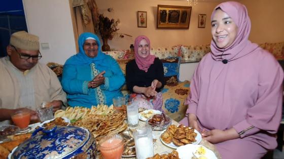 شمتاتها الساعة فطور أول يوم رمضان مع عائلة لالة حادة