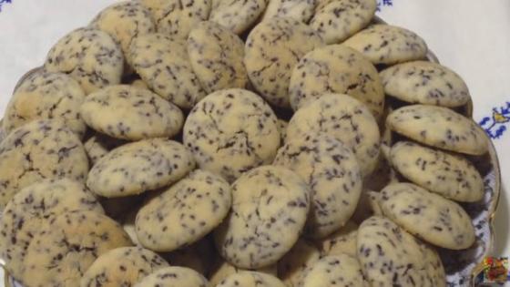 غريبة الشكلاط كذوب فالفم ب 18 درهم فقط و تخرج 100 حبة