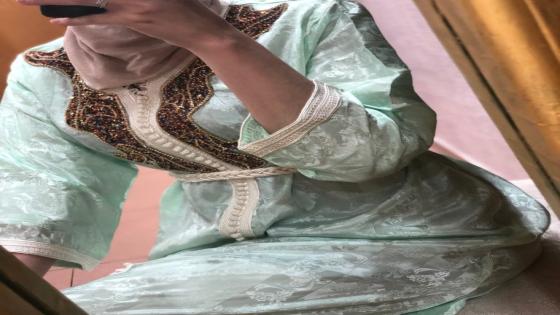 تشكيلة معتبرة من القفاطين بثوب جوهرة