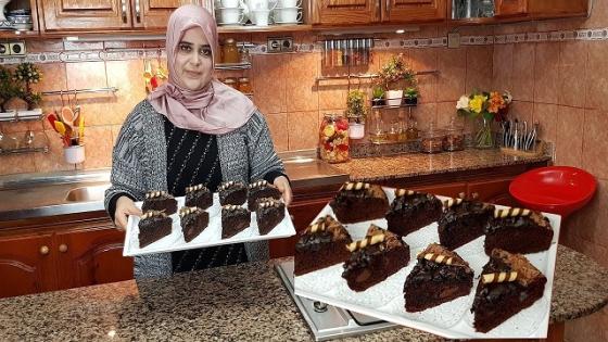 كيكة بالشكلاط راقية جدا وهشيشة كدوب في الفم