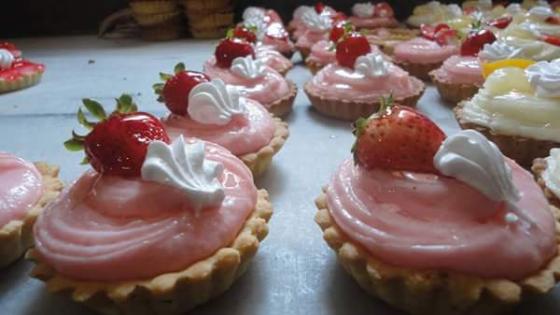 ليتارت حلوين بالفواكه و بالكريم باتسيير