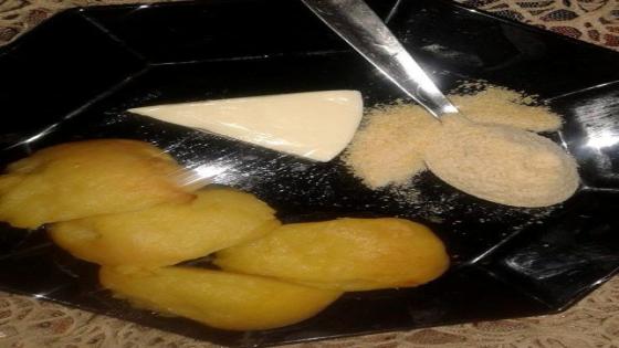 ماسك مغدي للوجه كيخليه رطب و كيلمعو